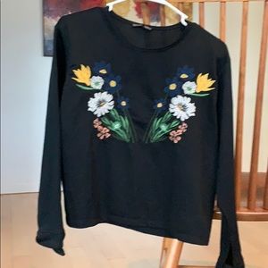 Flowery black long sleeve airy blouse